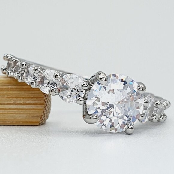 Engagement Anillos Sparkling Round Cubic Silver Plated UNVN12068 - Picture 4 of 4